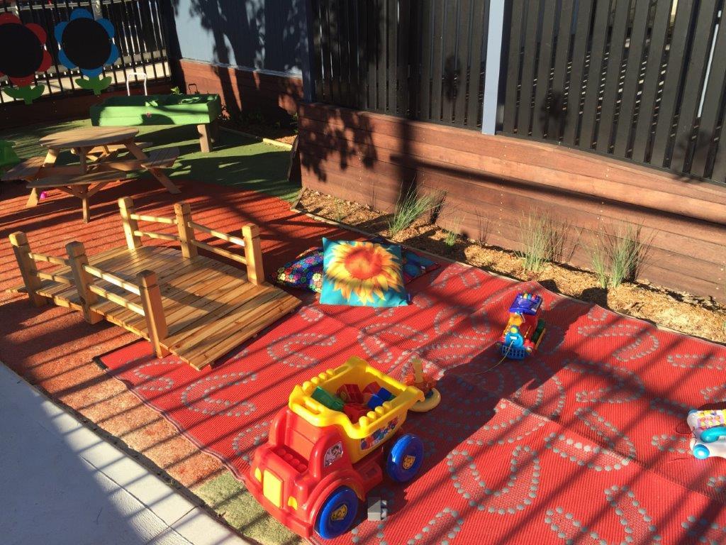 Baby Outdoor Discovery Area